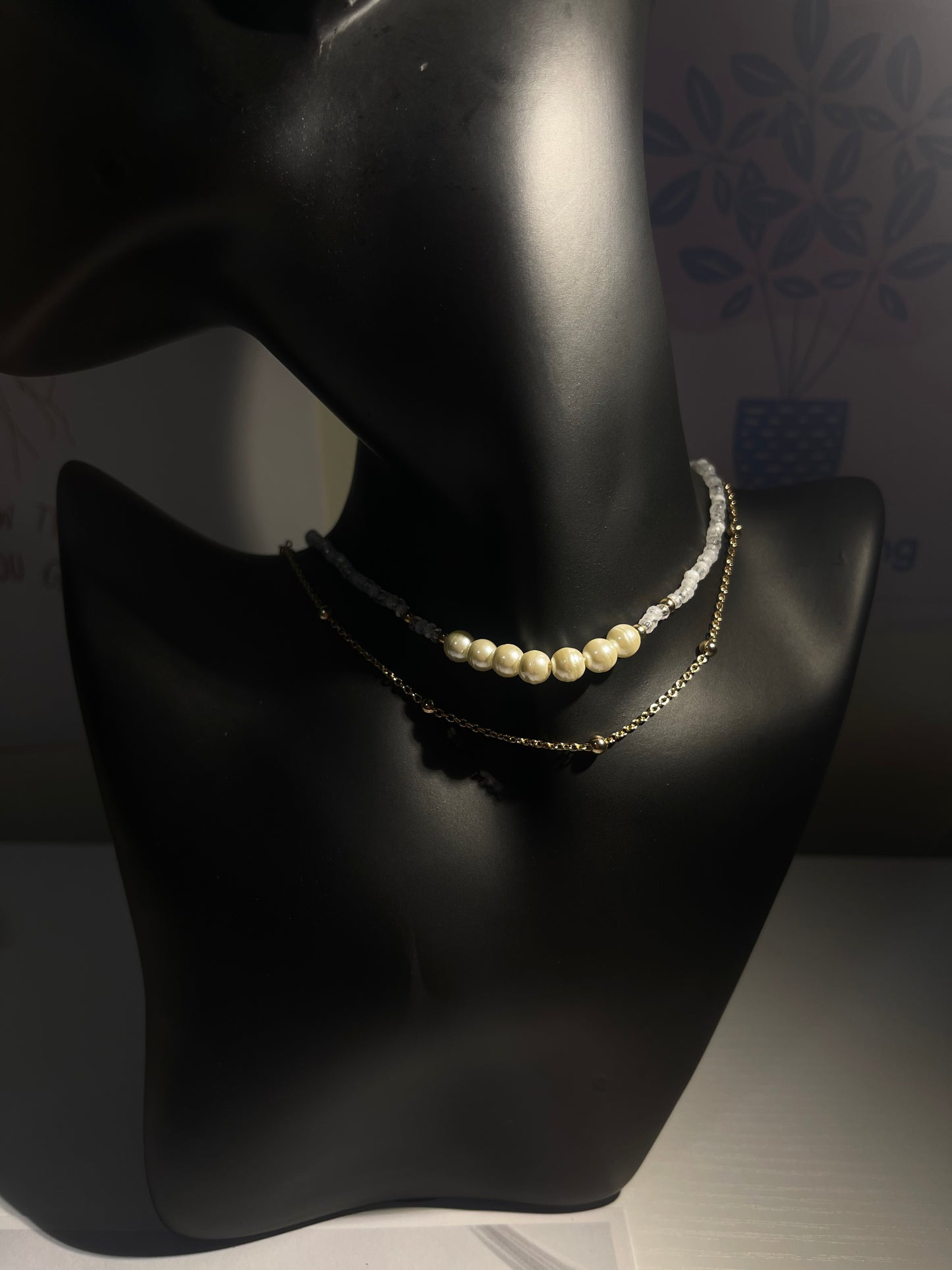 Layered Choker Necklace with Freshwater Pearls & Gold-Plated Chain β Timeless Elegance