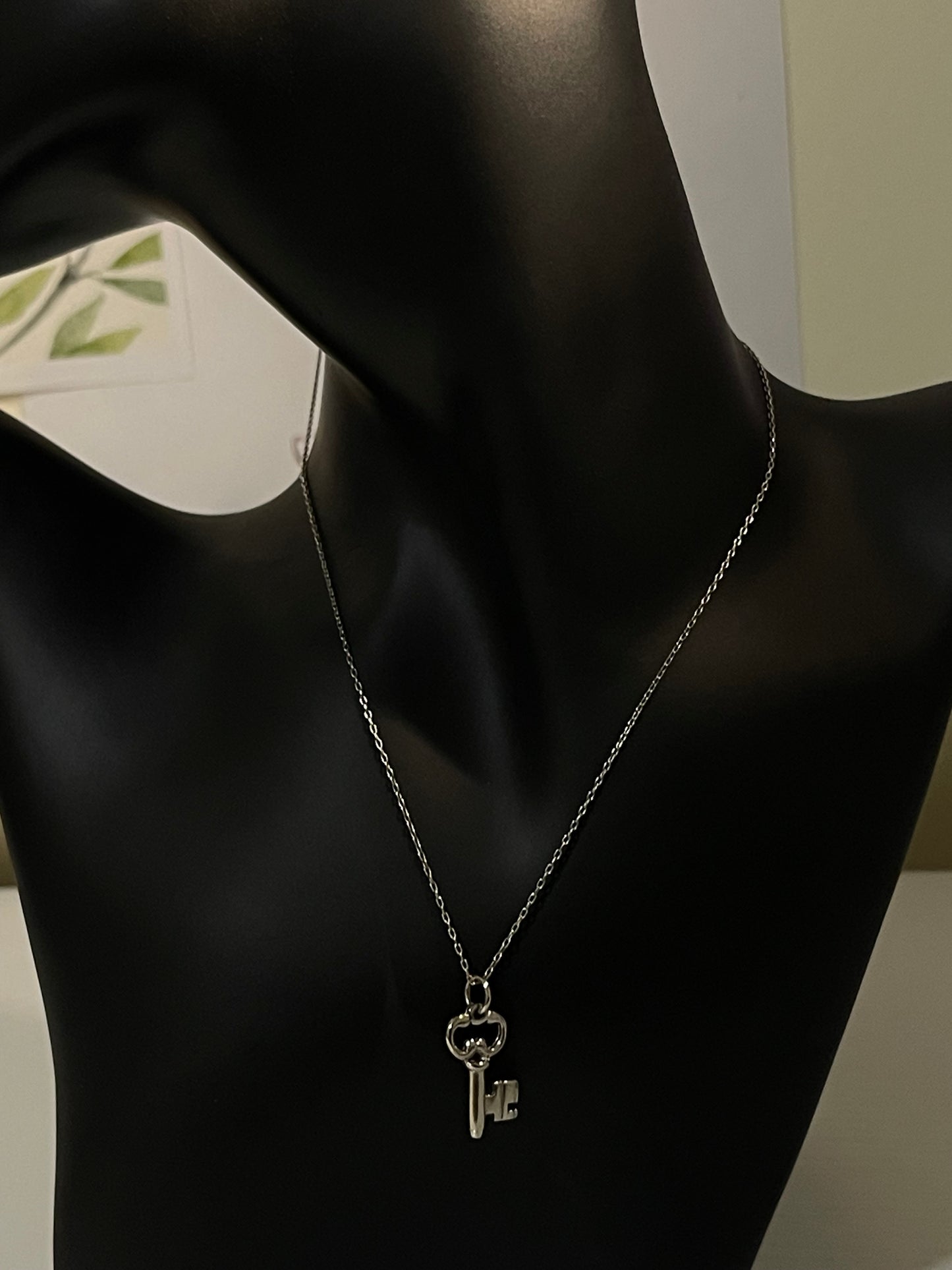 Sterling Silver Heart Key Pendant Necklace – Elegant & Timeless