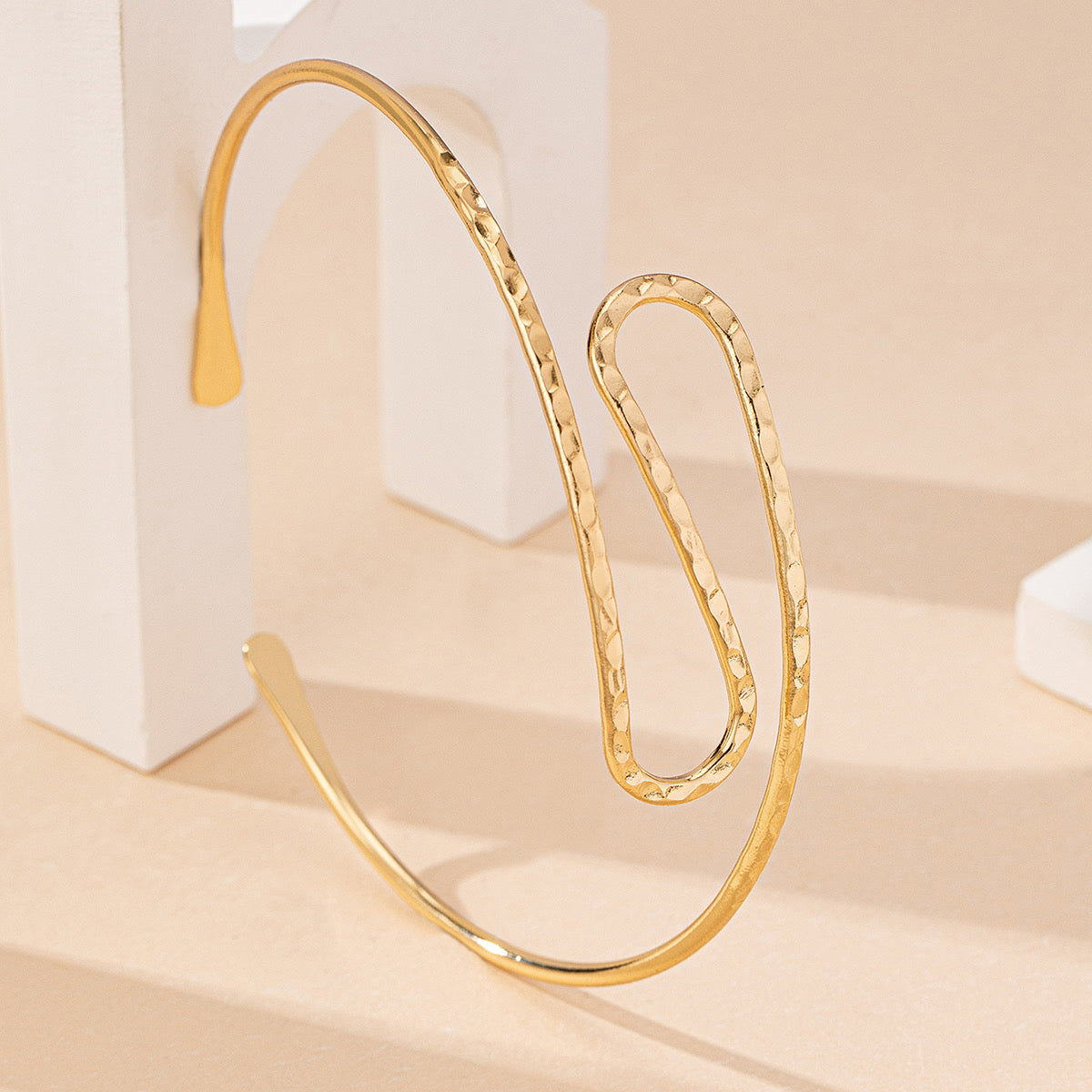 Geometric Iron Arm Bracelet — Elegant & Artistic French Style