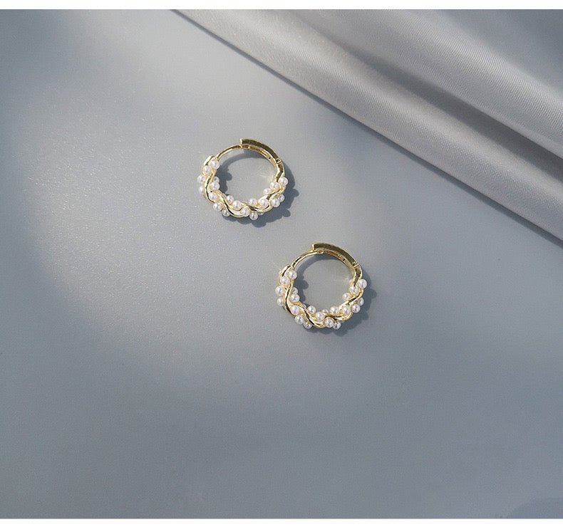 Elegant Geometric Imitation Pearl Stud Earrings – Beaded & Plated Design for Women