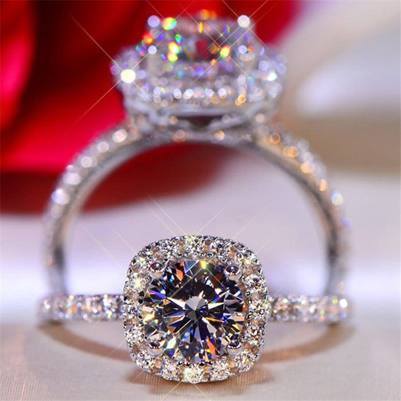Elegant Silver-Plated Rhinestone Wedding Ring