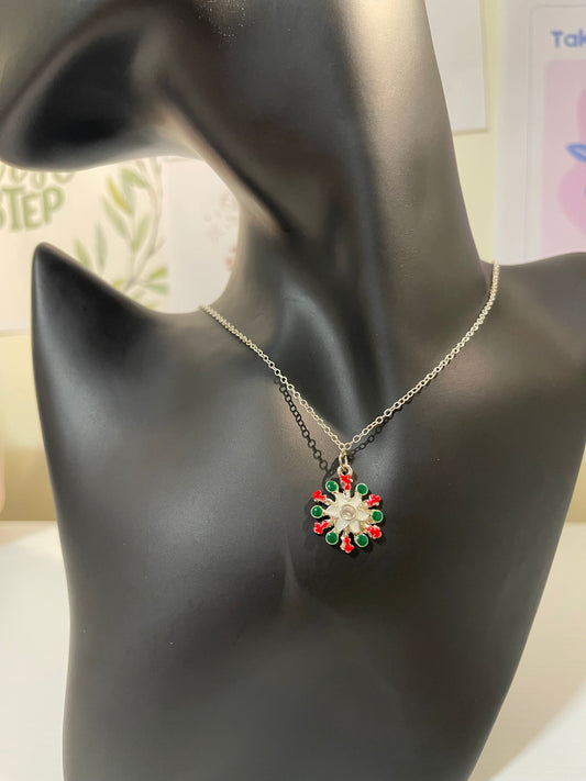 Christmas Pendant Necklace – Festive Holiday Jewelry