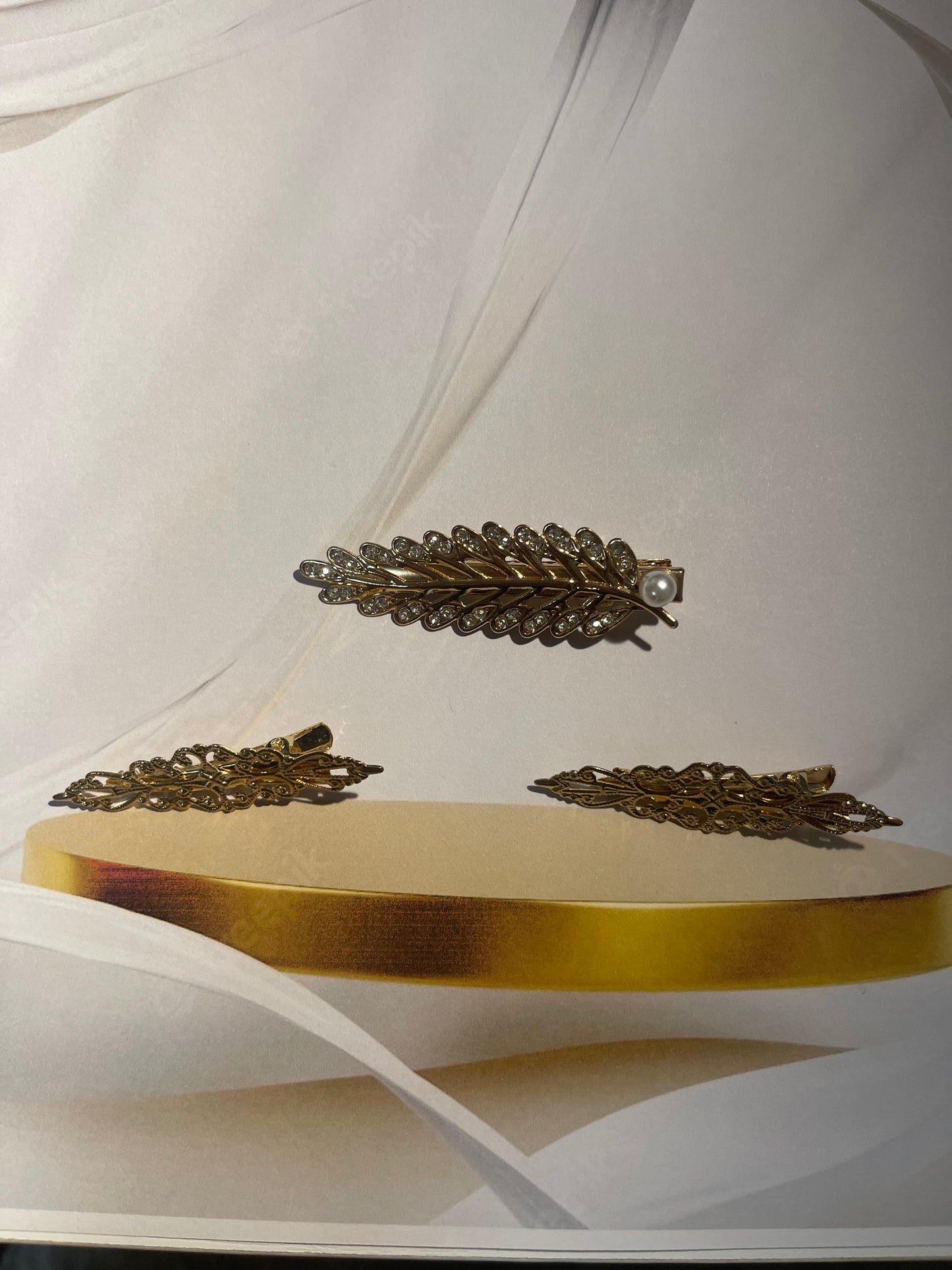 Gold Leaf Pearl Hair Clips – 3 Piece Set