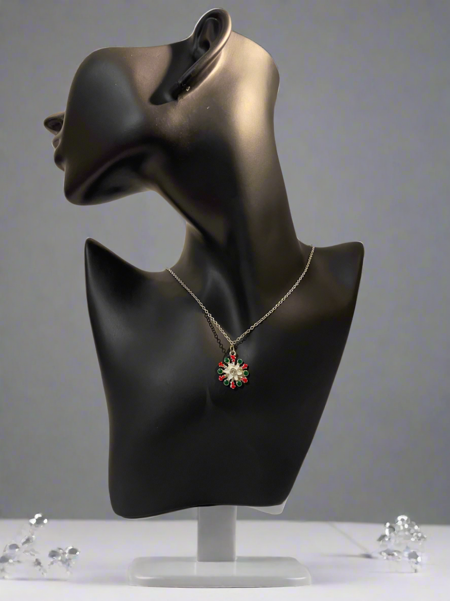 Christmas Pendant Necklace – Festive Holiday Jewelry