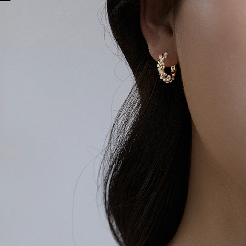 Elegant Geometric Imitation Pearl Stud Earrings – Beaded & Plated Design for Women