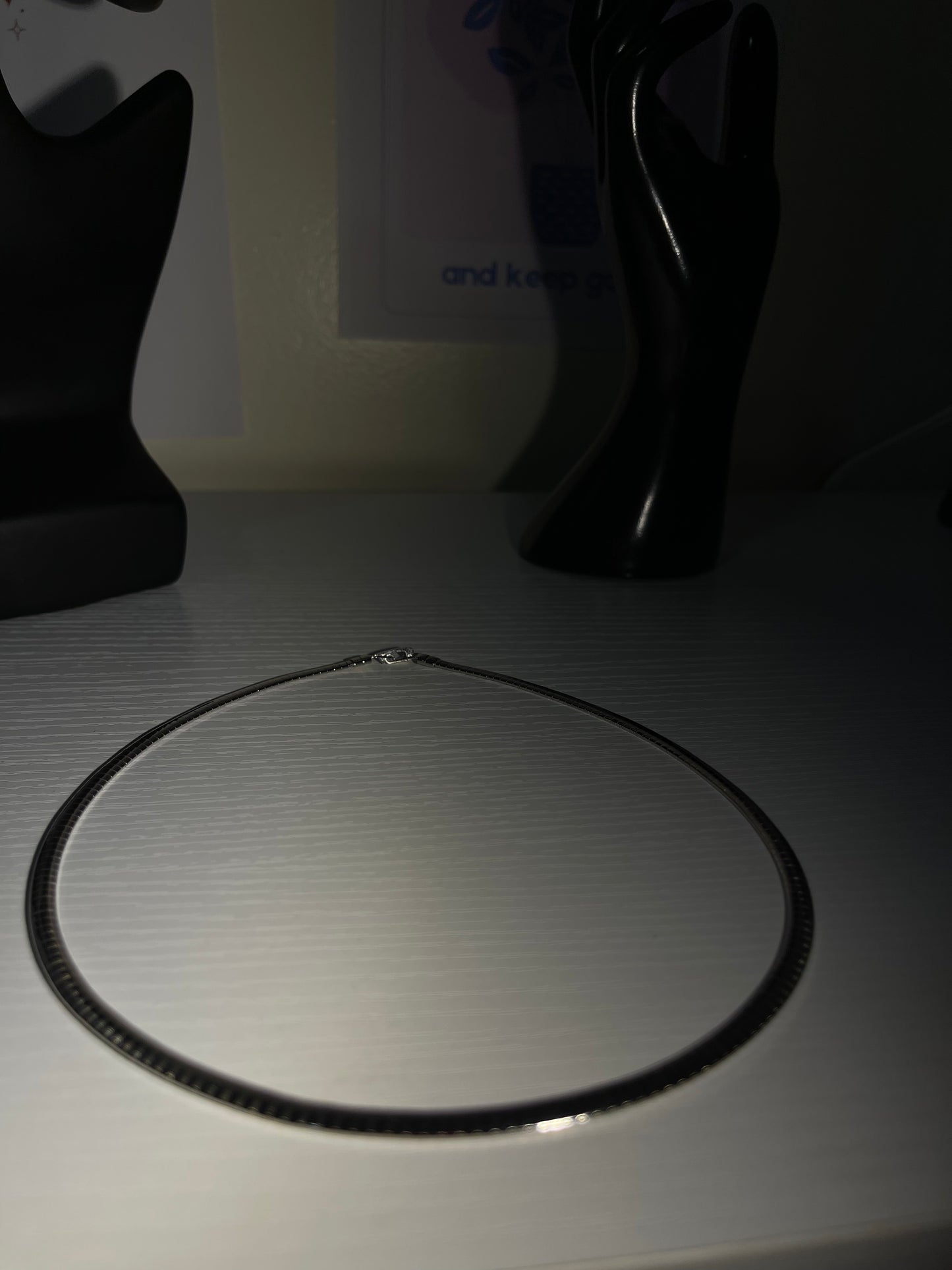 Silver-Tone Omega Chain Necklace – Sleek & Timeless Jewelry