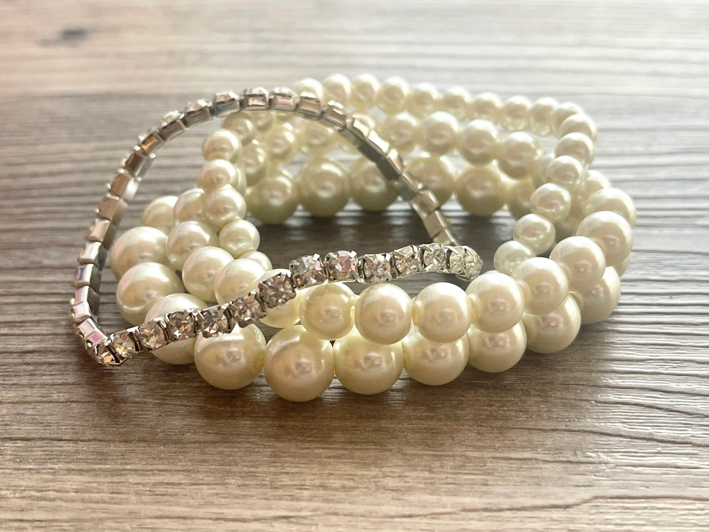 Pearl & Rhinestone Stretch Bracelet Set – 3 Pieces Elegant Stackable Jewelry